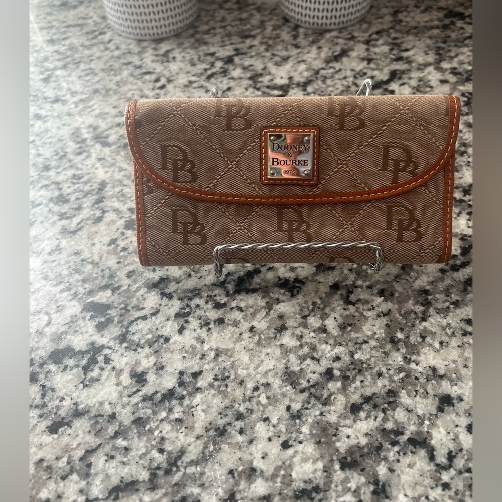 Dooney & Bourke Tan and Brown Logo Wallet Fabiric with leather trim!